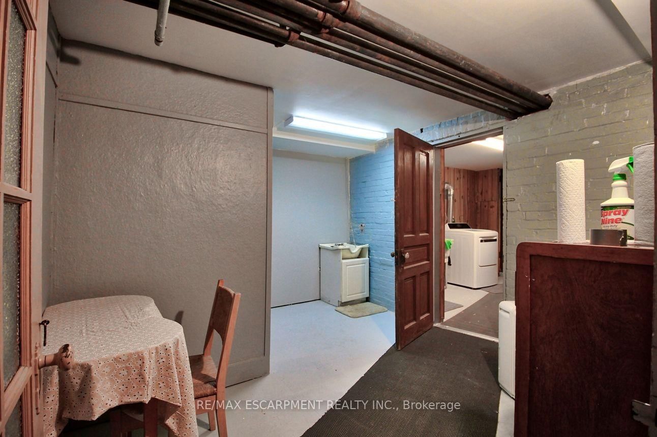 22 Blake Street • Hamilton, ON photo 40