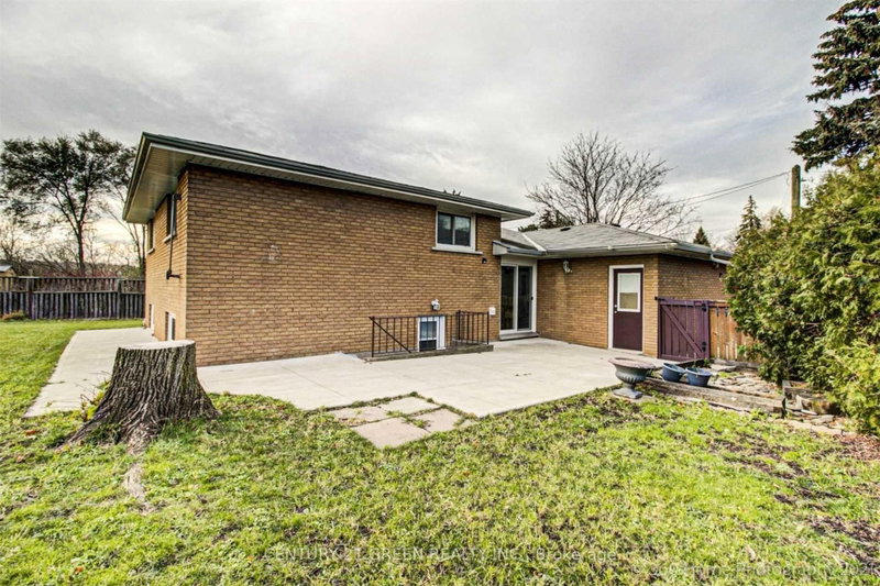 MAIN - 33 Garvey Crescent