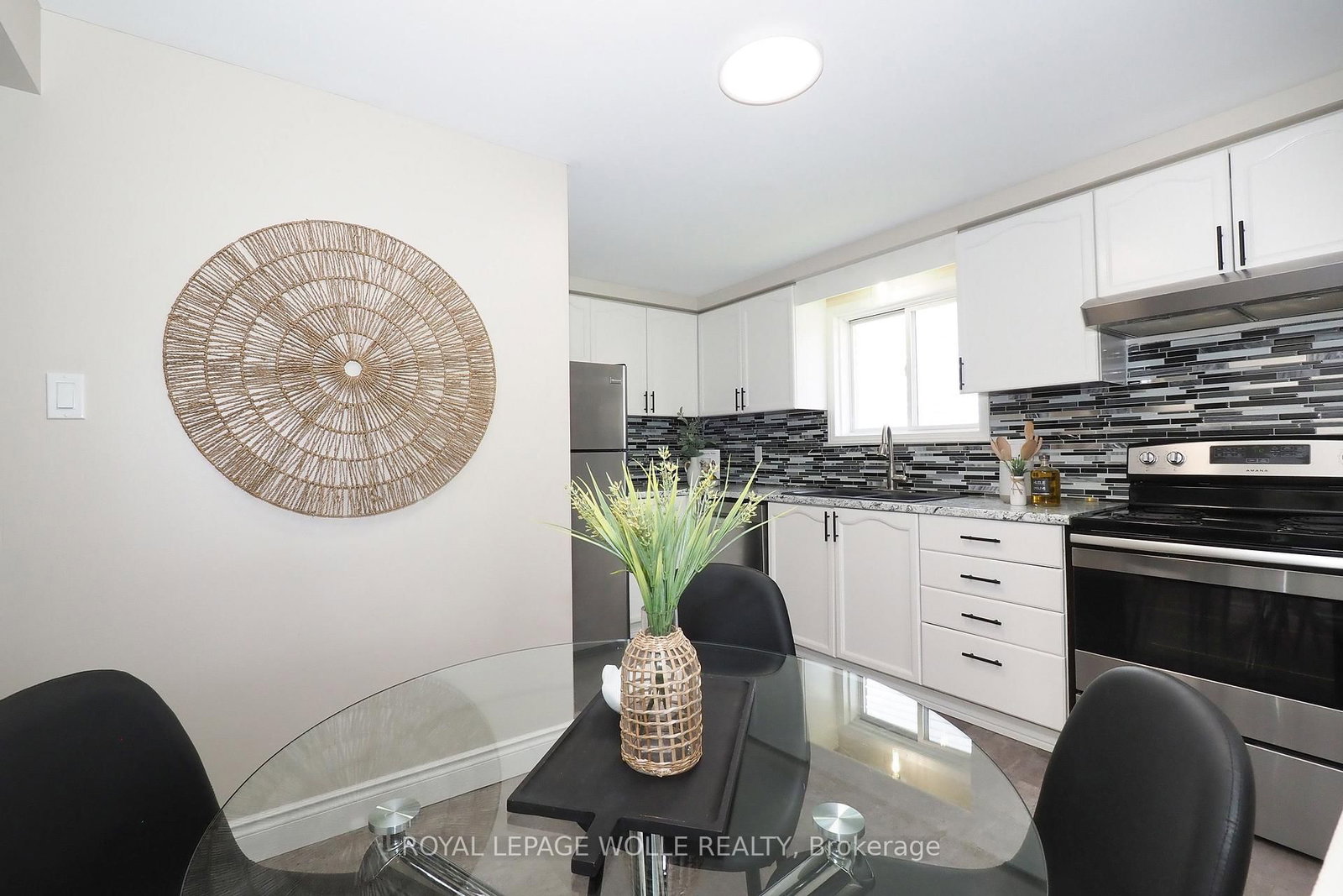 495 Misty Cres, Kitchener, view 21