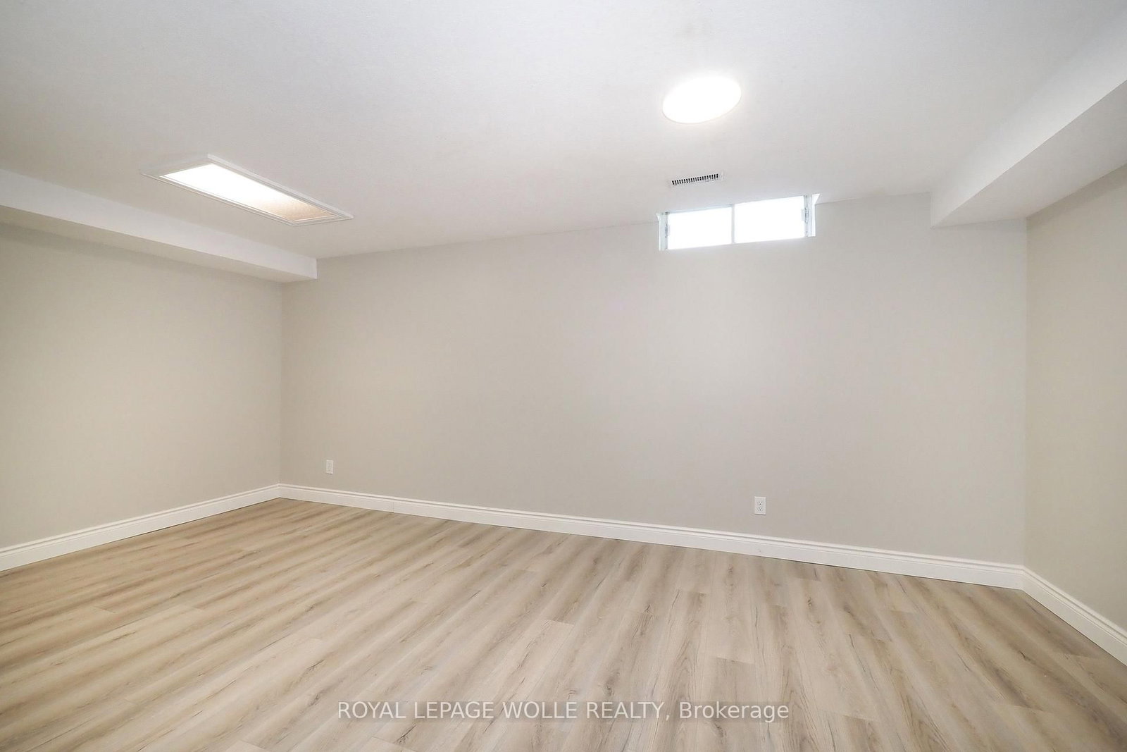 495 Misty Cres, Kitchener, view 36