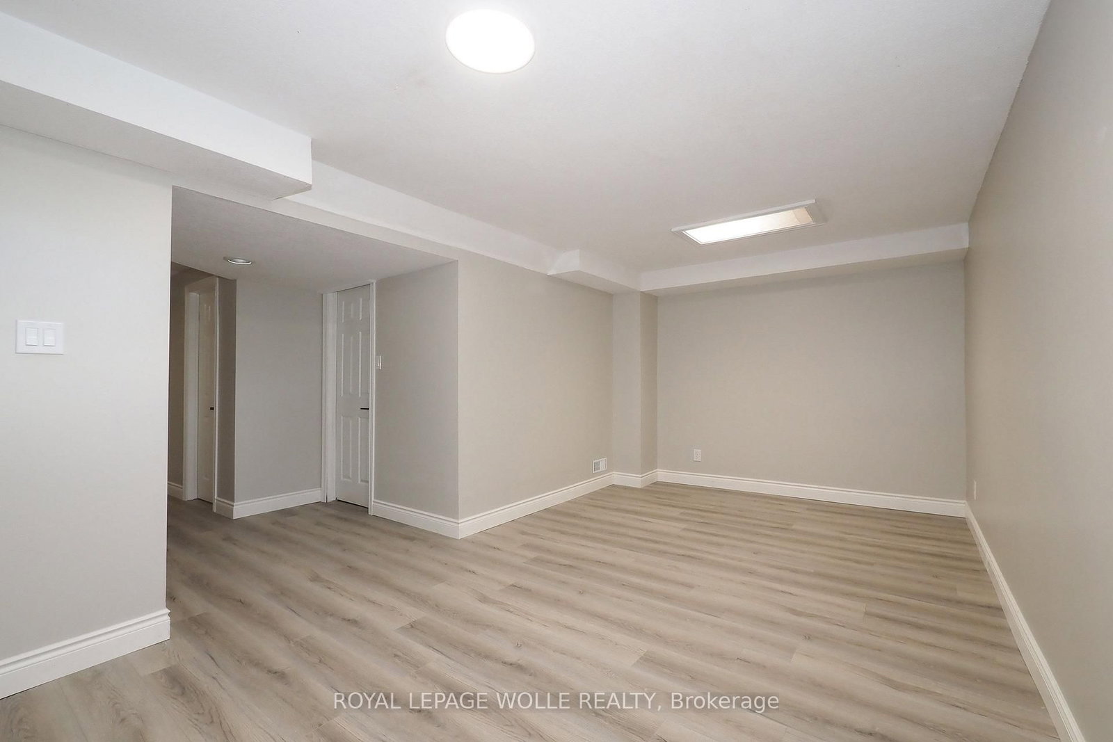 495 Misty Cres, Kitchener, view 38