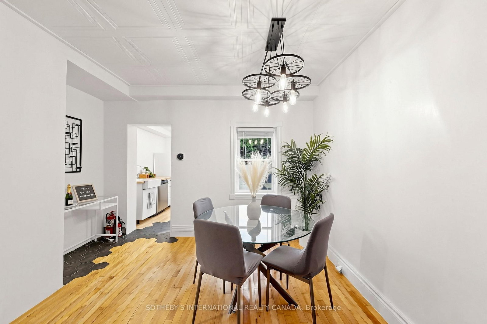 24 Patrick Street • Hamilton, ON photo 8