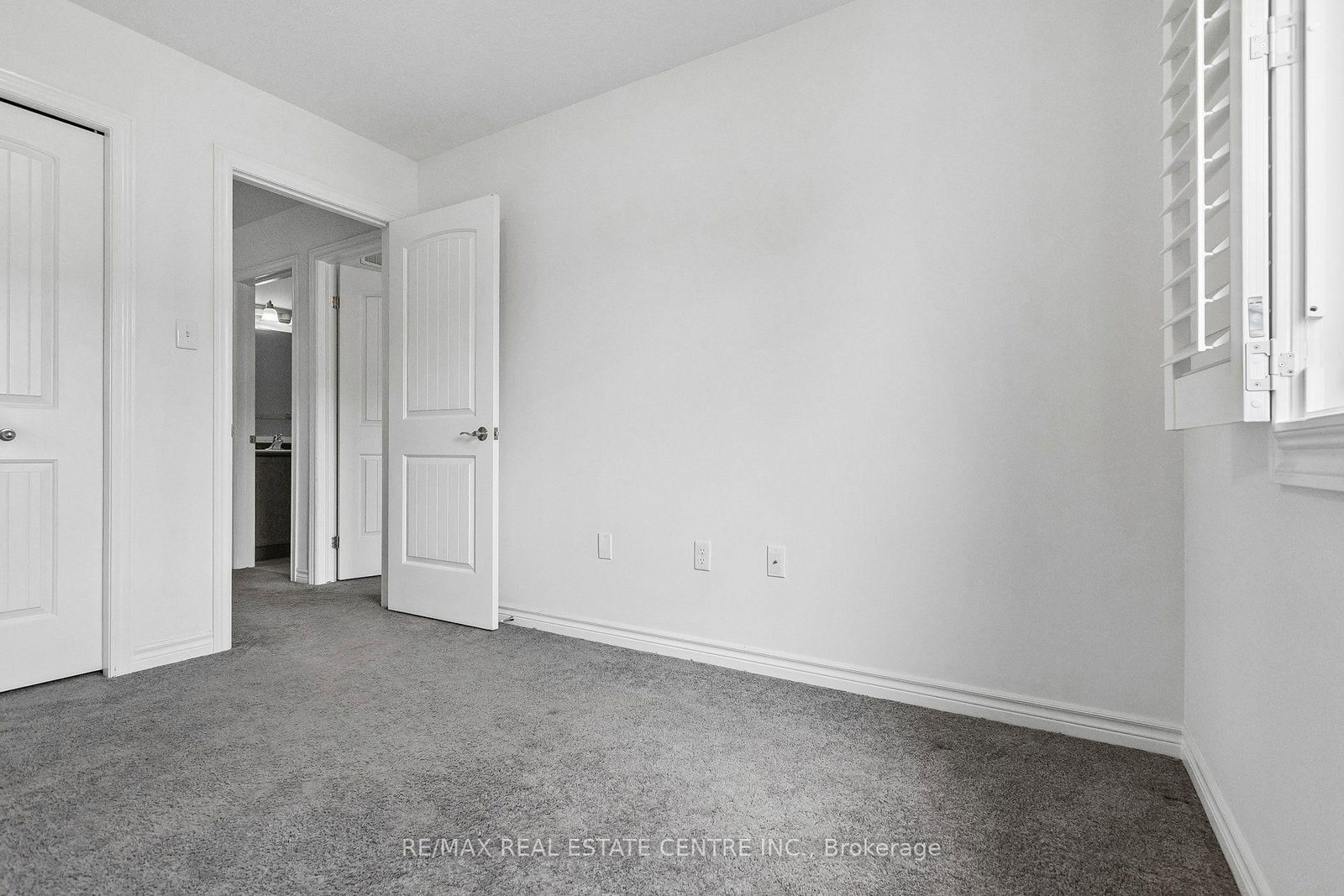 30O-30 Oldfield Dr, Guelph, view 35