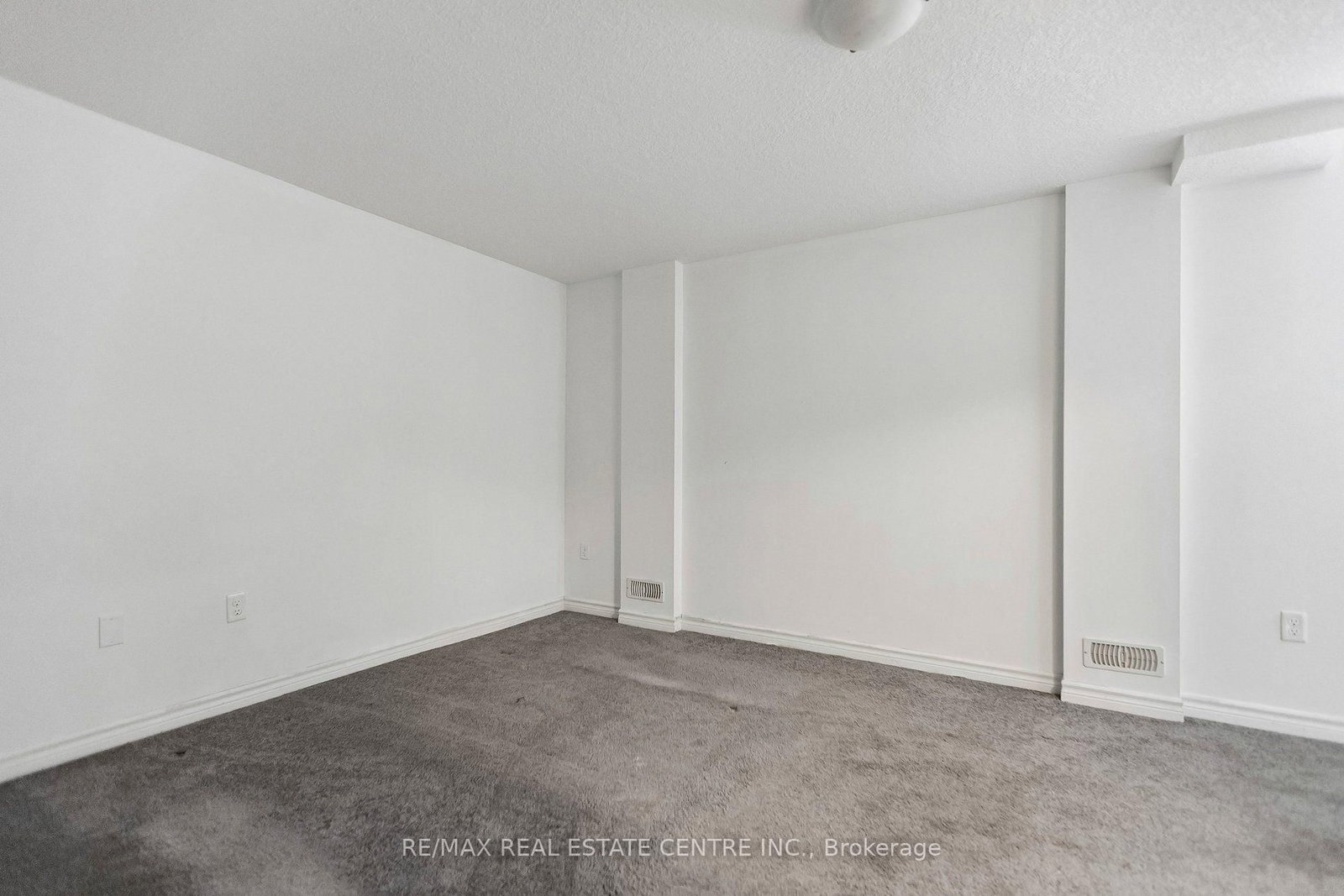 30O-30 Oldfield Dr, Guelph, view 40