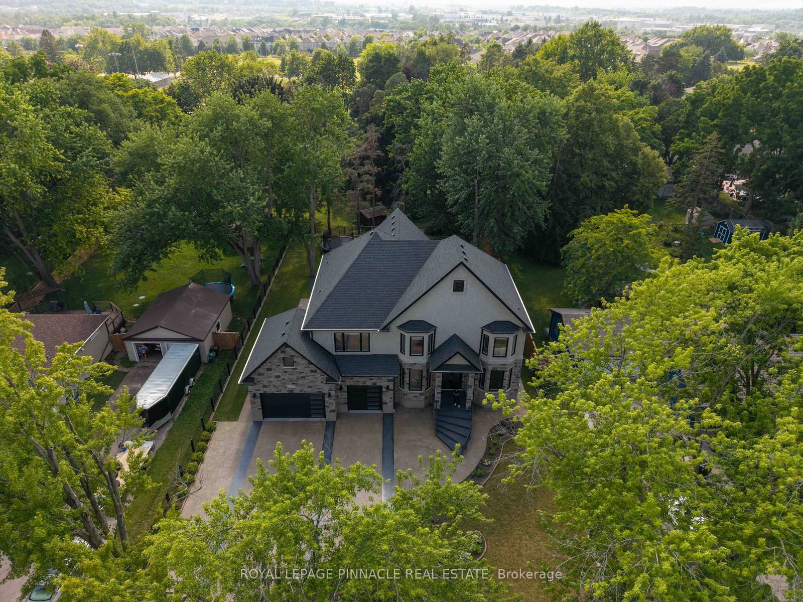 138 Woolwich Street S • Woolwich, ON photo 1