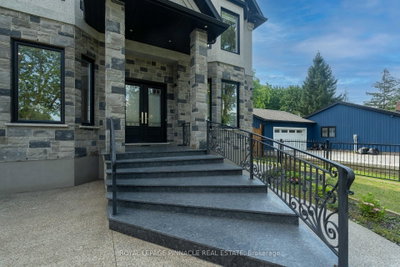 138 Woolwich Street S • Woolwich, ON photo 5