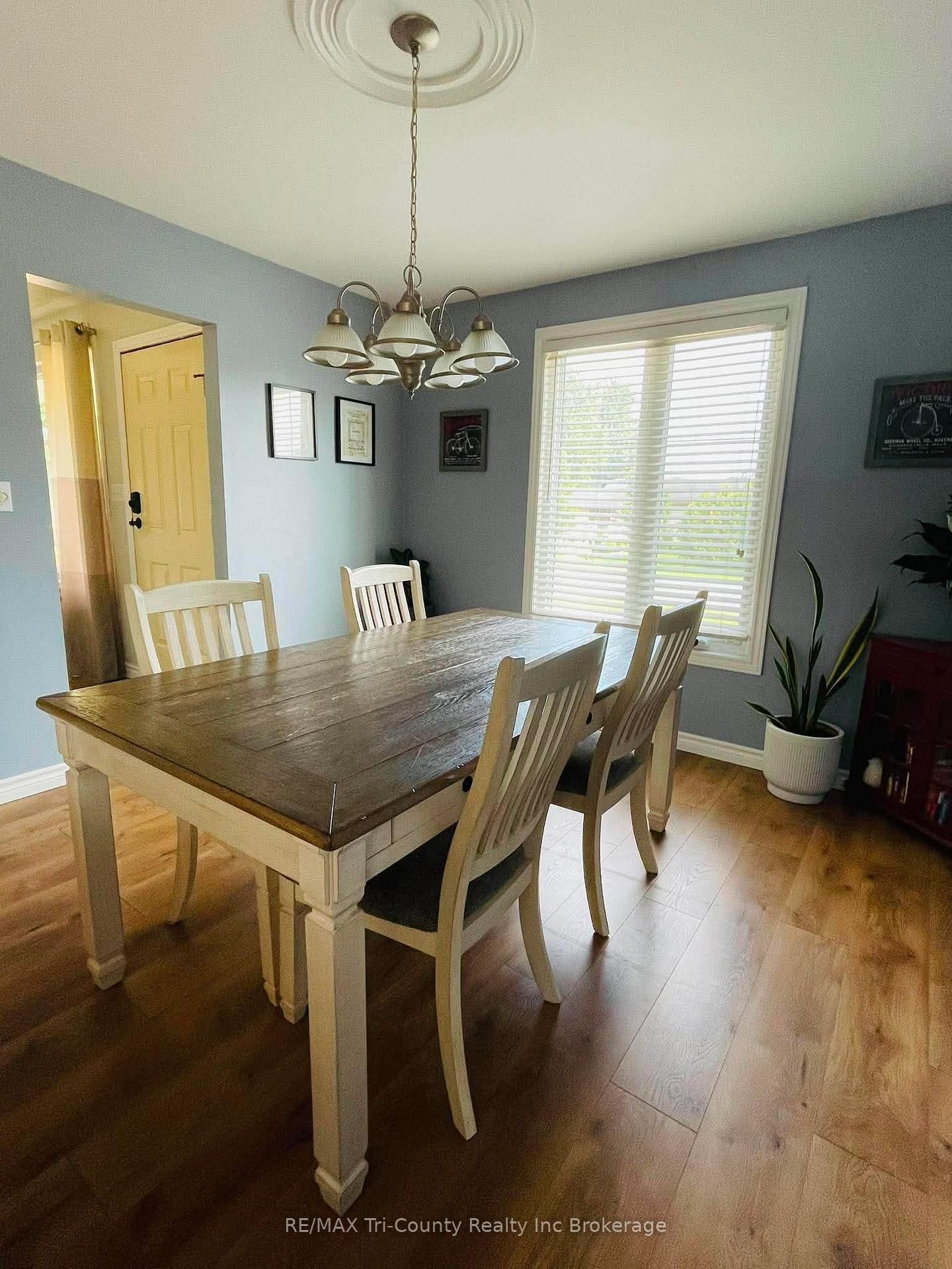 173 Carroll Street W • Strathroy-Caradoc, ON photo 13