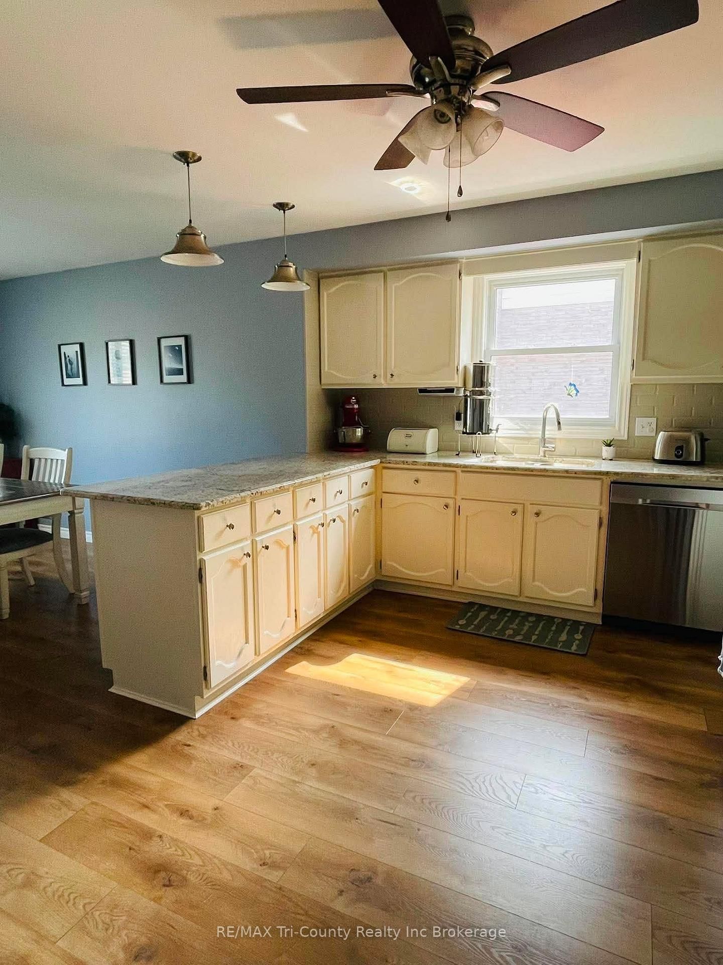 173 Carroll Street W • Strathroy-Caradoc, ON photo 15