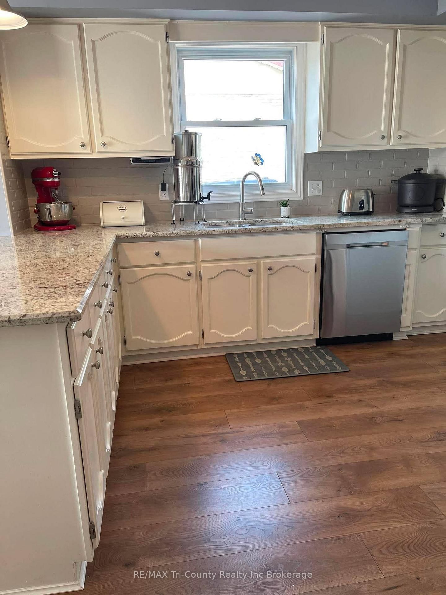 173 Carroll Street W • Strathroy-Caradoc, ON photo 17