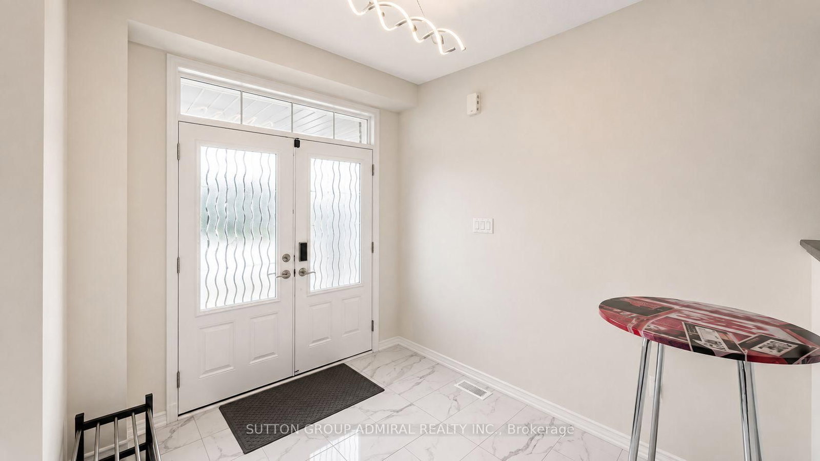 7892 Odell Crescent • Niagara Falls, ON photo 3