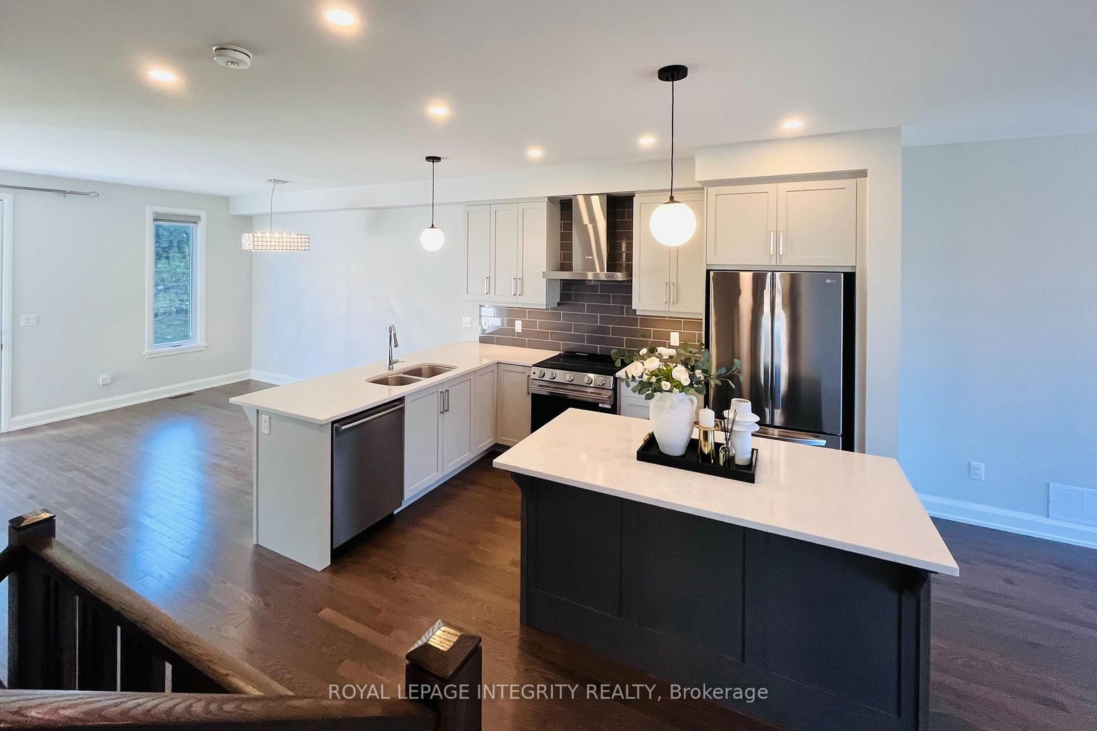 147 Boundstone Way • Ottawa, ON photo 6