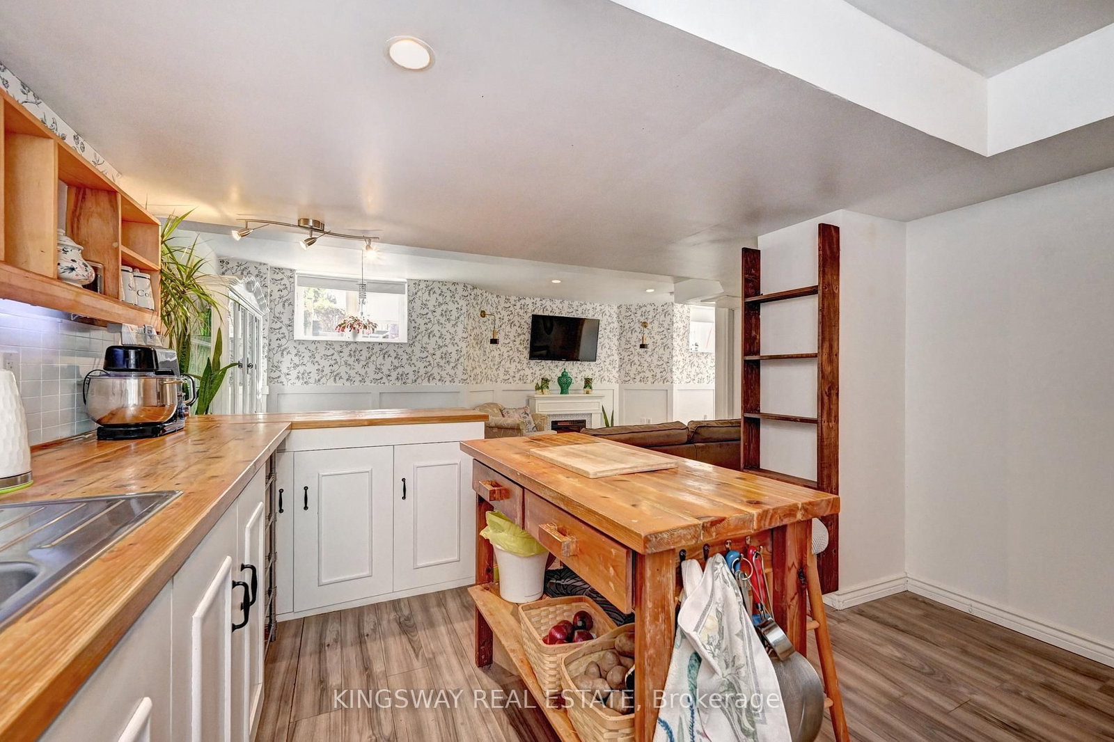 222 Baldwin Drive • Cambridge, ON photo 43