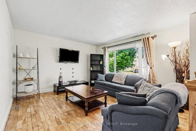 52 Castlebeau Street • Russell, ON photo 3