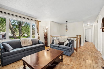 52 Castlebeau Street • Russell, ON photo 4