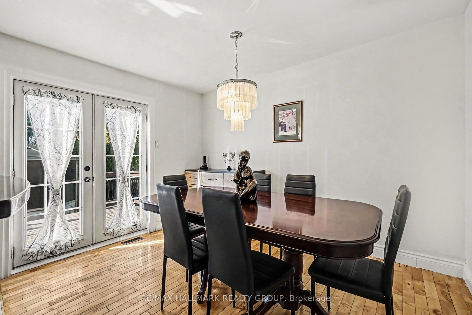52 Castlebeau Street • Russell, ON photo 6