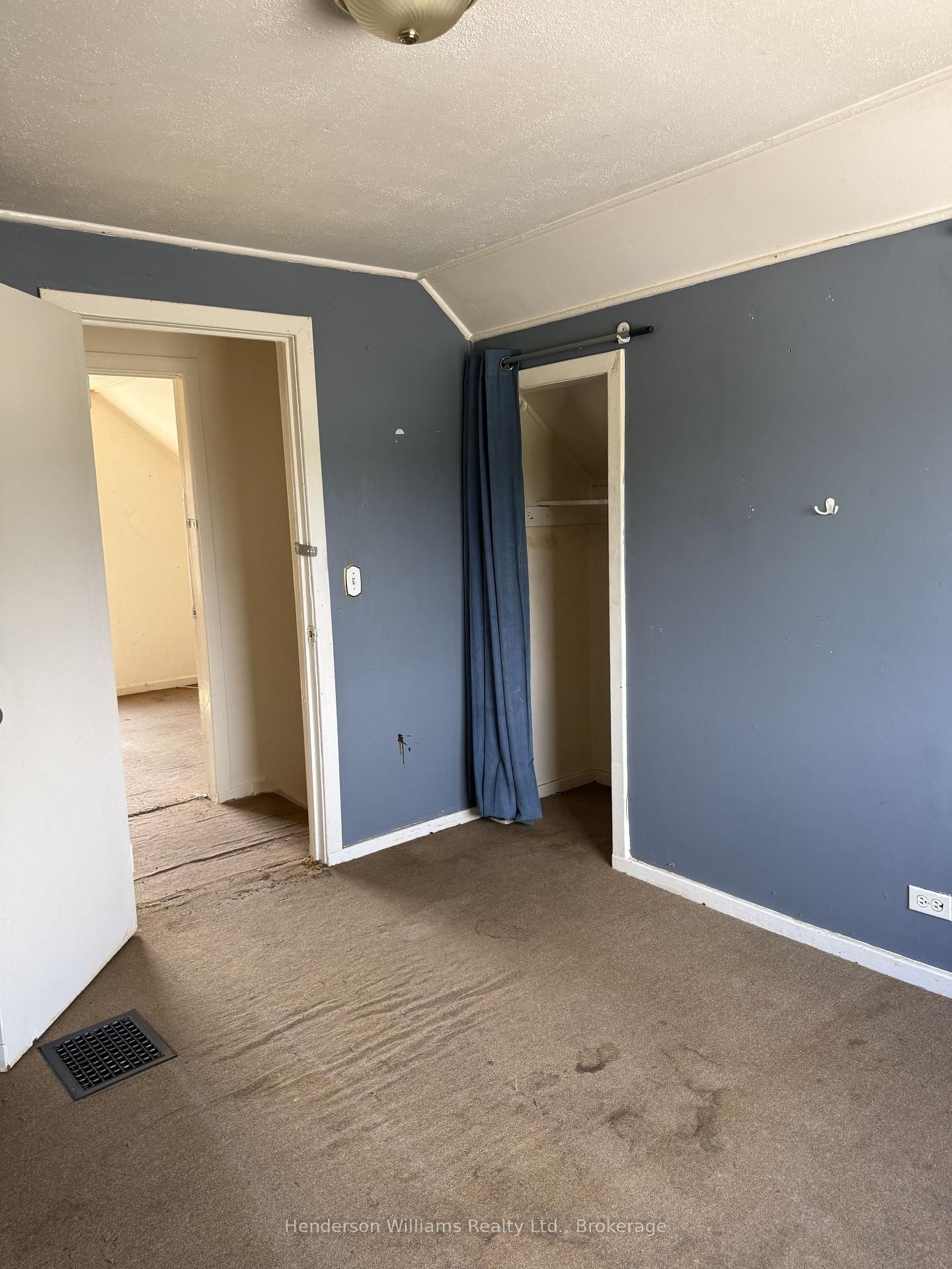 122 Golfdale Rd, Belleville, view 10