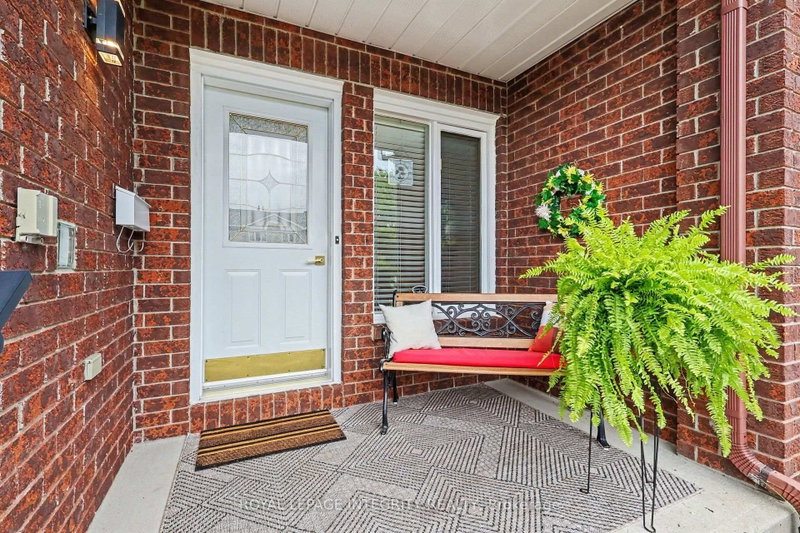 16 Streamwood Lane