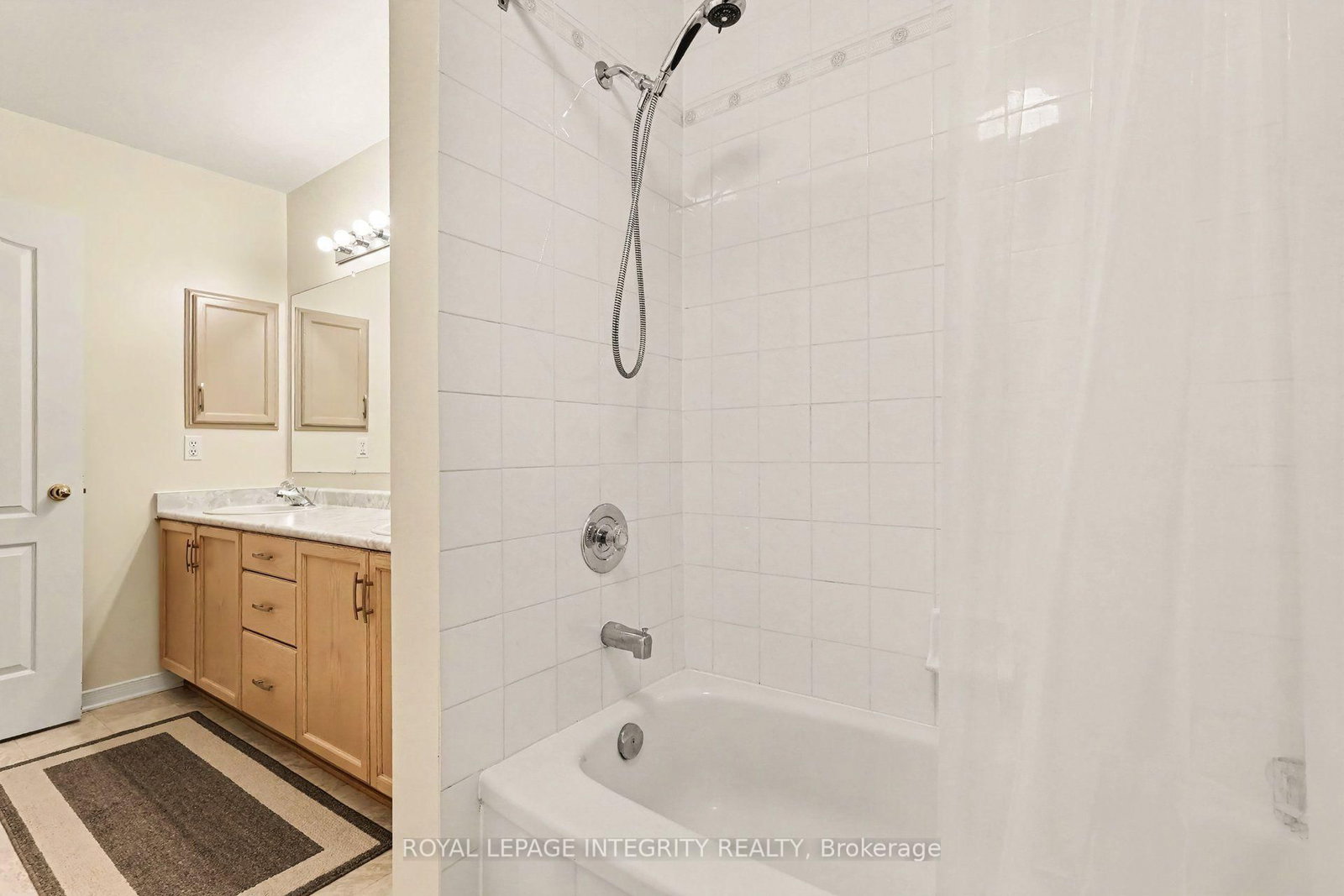 16 Streamwood Lane • Ottawa, ON photo 22