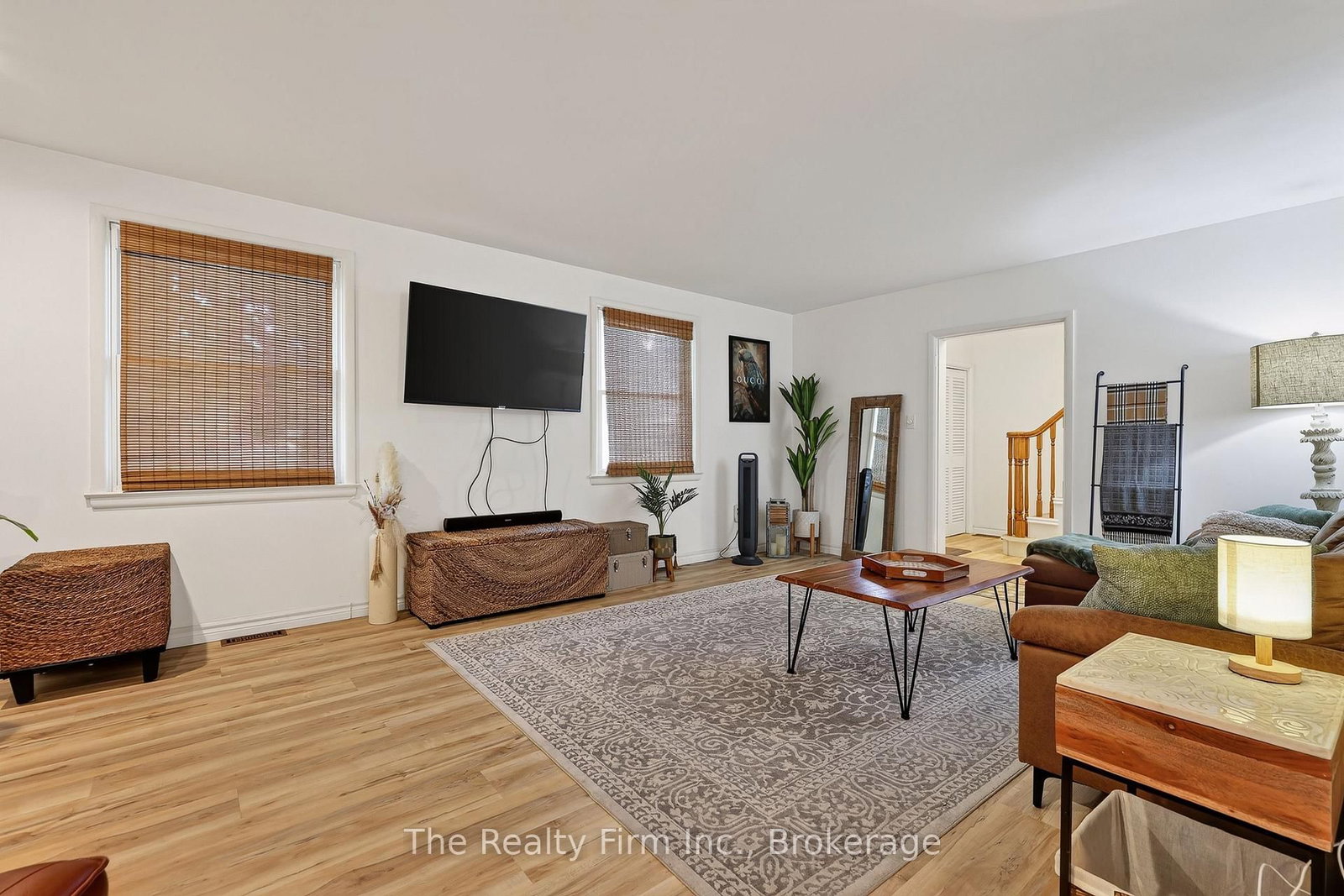 652 Miller Street • Woodstock, ON photo 10