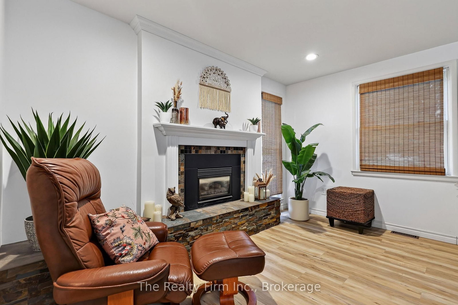 652 Miller Street • Woodstock, ON photo 11