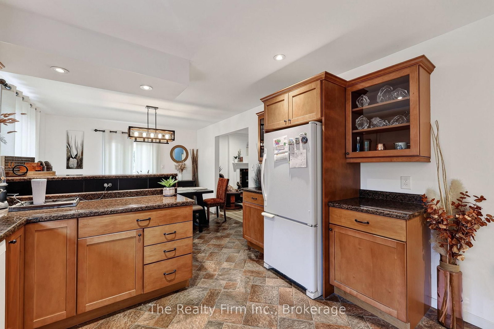 652 Miller Street • Woodstock, ON photo 15
