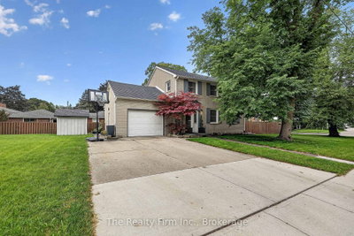 652 Miller Street • Woodstock, ON photo 2
