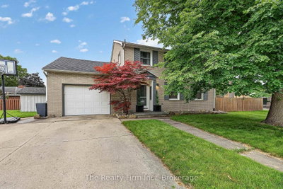 652 Miller Street • Woodstock, ON photo 3