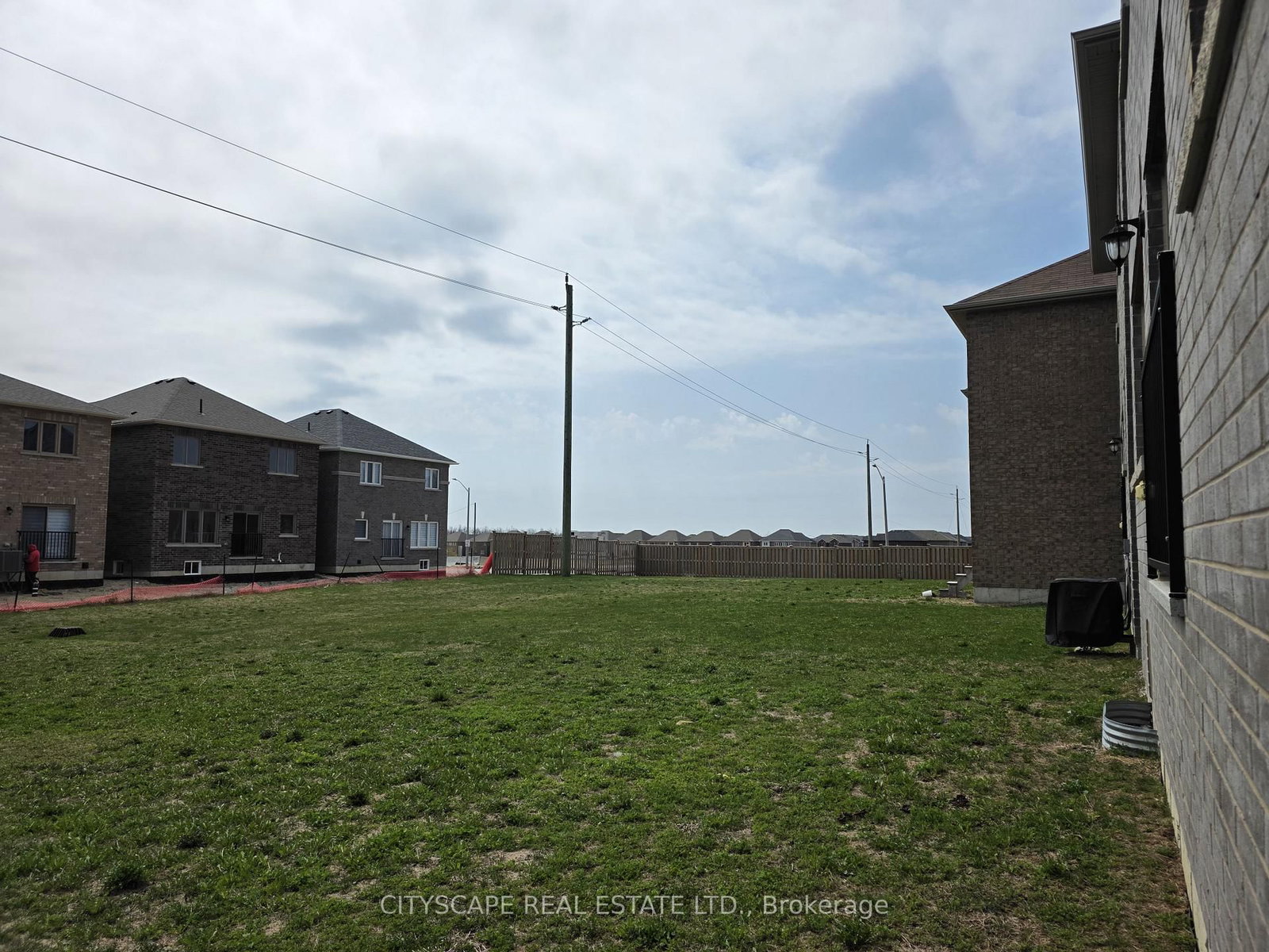 351 Ridley Crescent - Photo 39