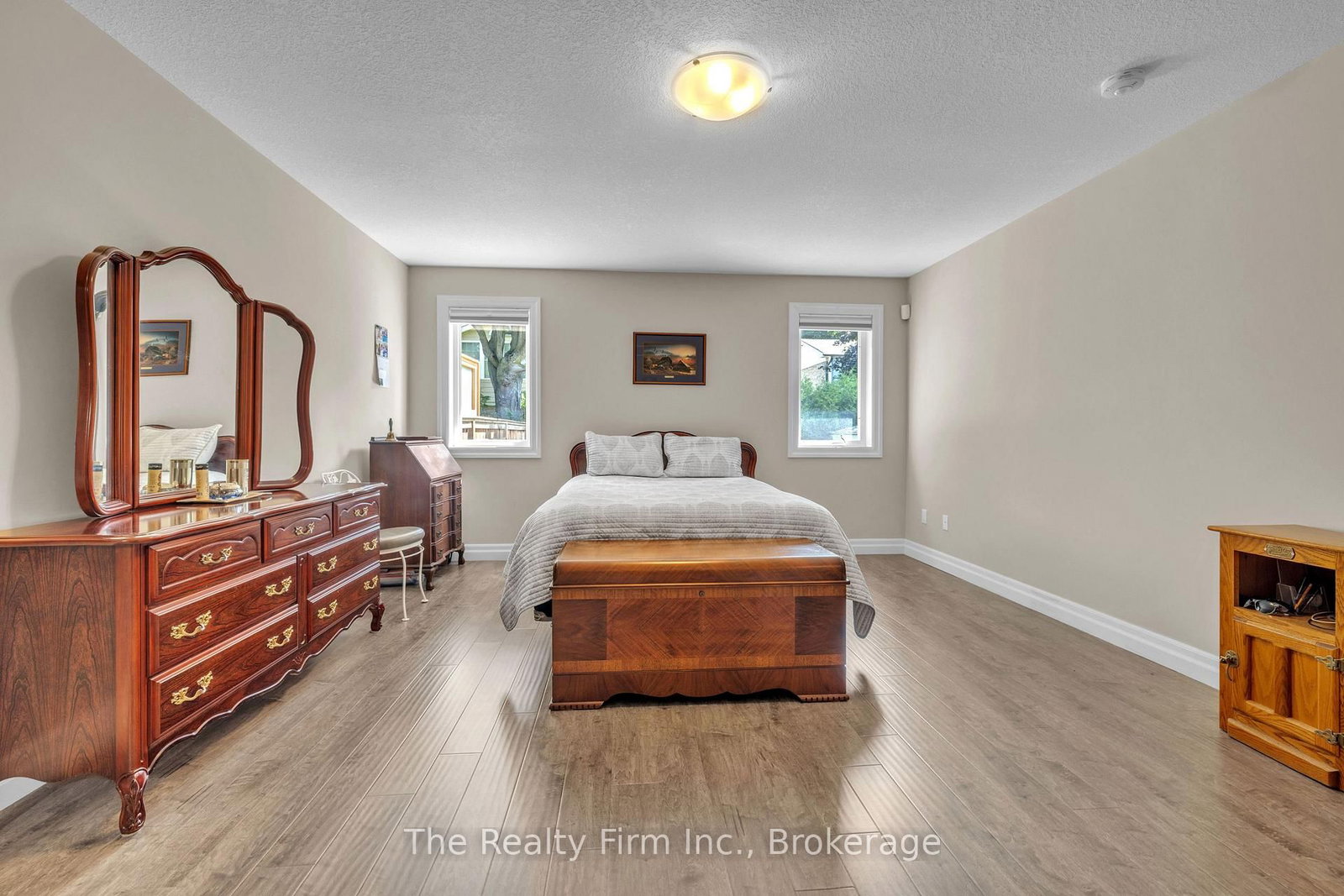 27 Cronyn Street • Woodstock, ON photo 15