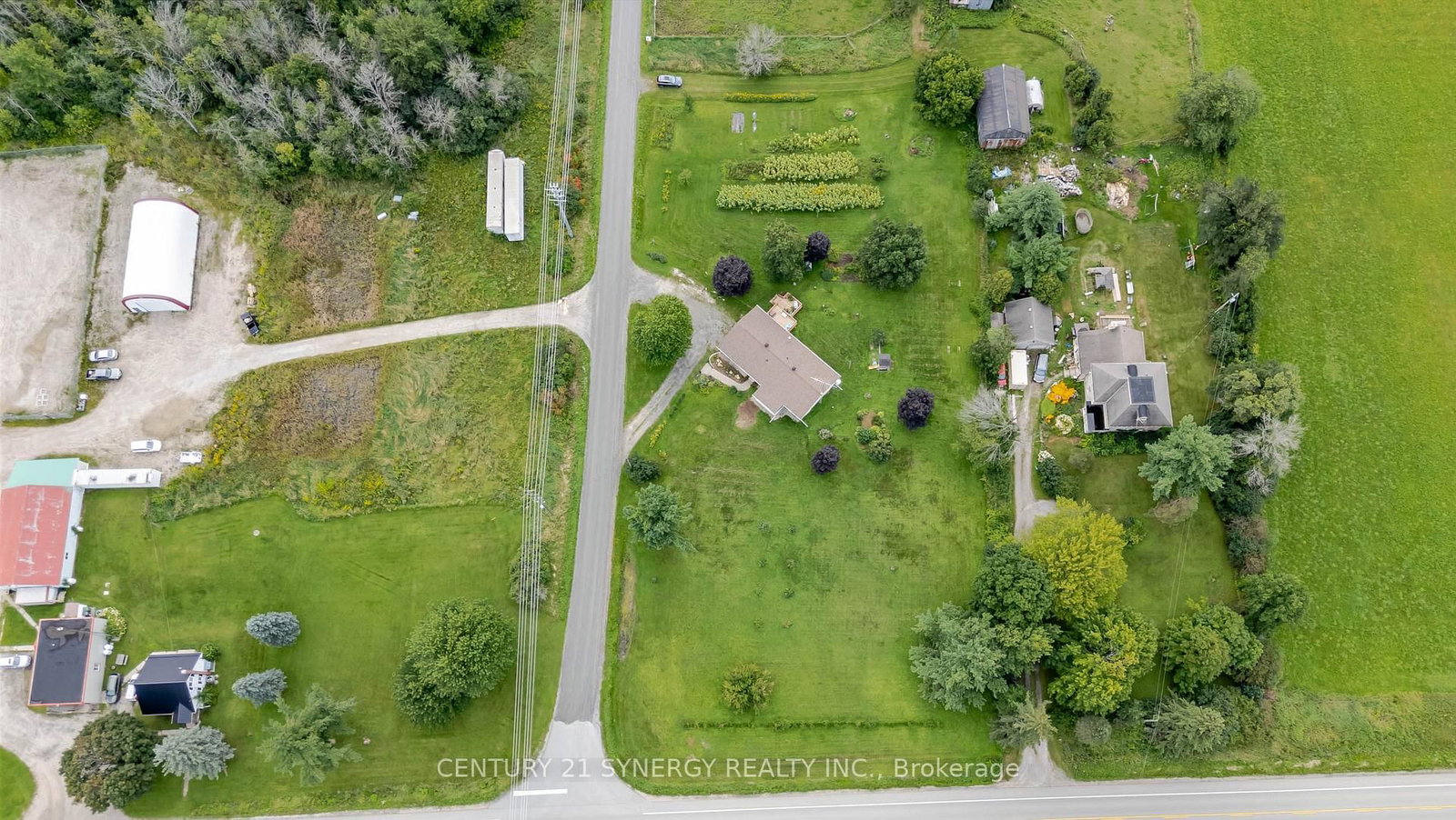 677 Bowes Side Road • Perth, ON photo 39