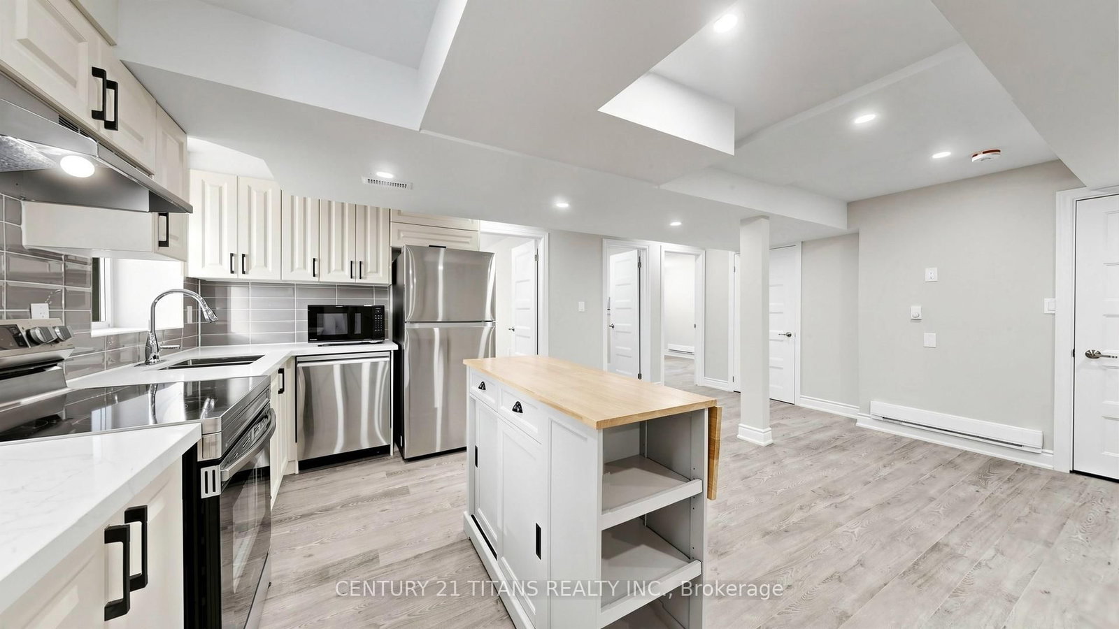 Lower-270 Forestwalk St, Kitchener, view 10