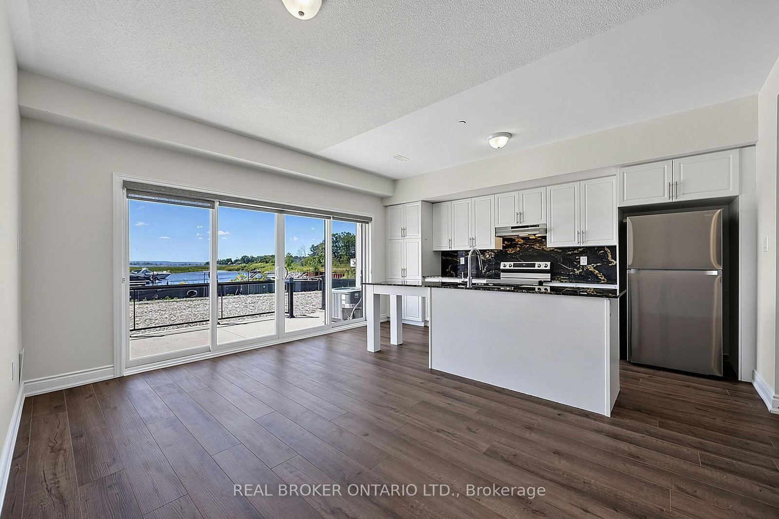 82 Marina Village Drive • Georgian Bay, ON photo 12