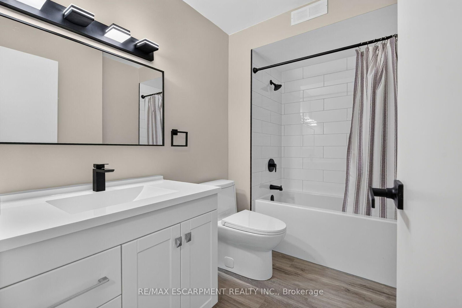 350 Quigley Road • #741 • Hamilton, ON photo 27