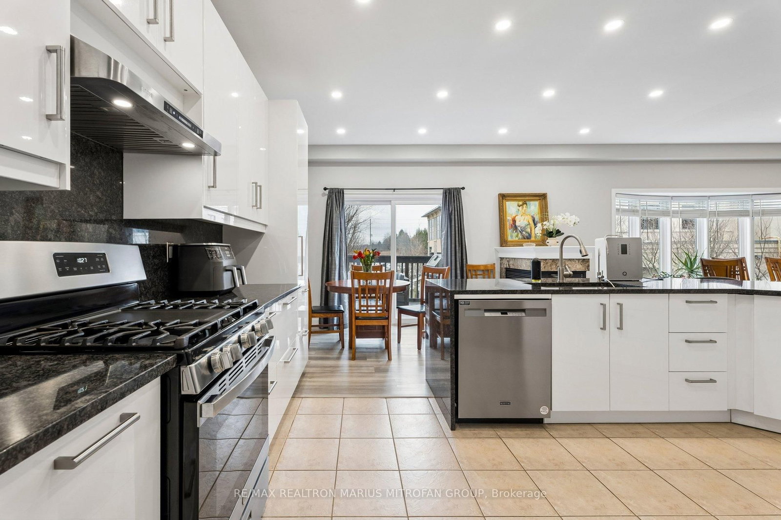 58 Whiterock Avenue • Hamilton, ON photo 11