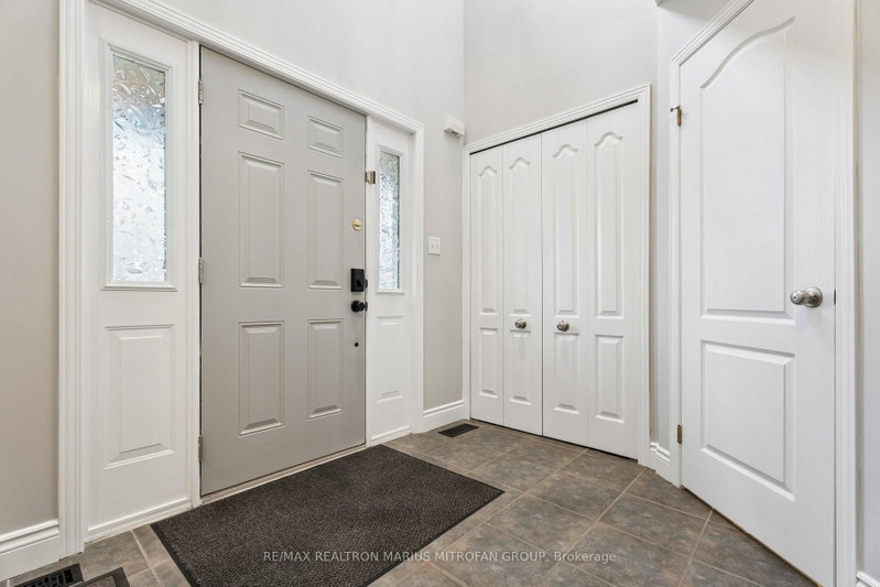 58 Whiterock Ave photo 4