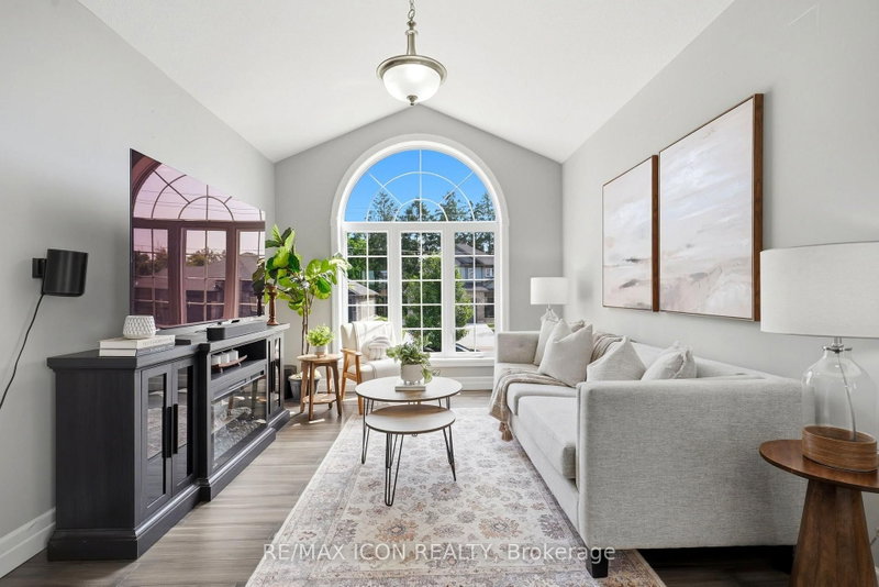 146 Jacob Street W