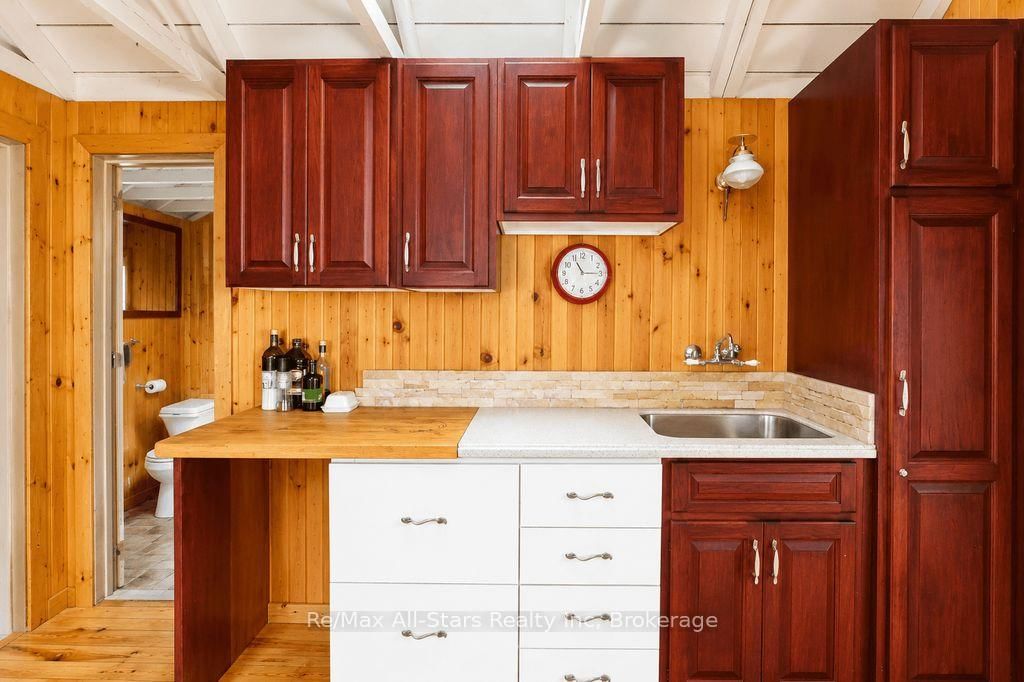 1142 Smoke Lake • South Algonquin, ON photo 18