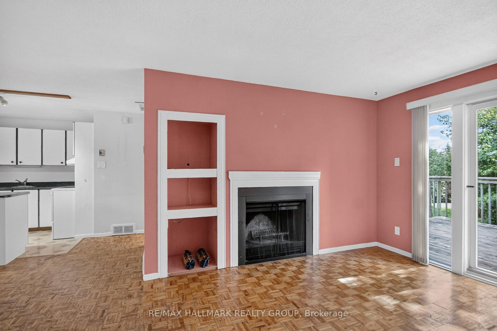 140 Rothesay Drive • Ottawa, ON photo 9