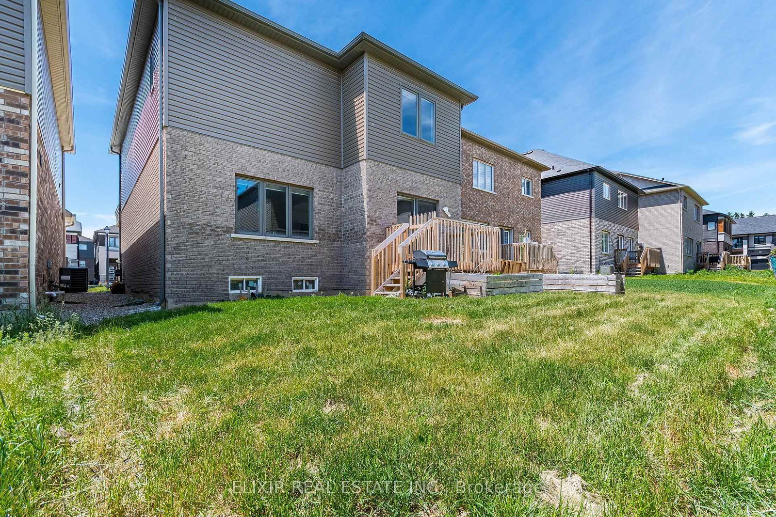11 Brewis Street • Brant, ON photo 36