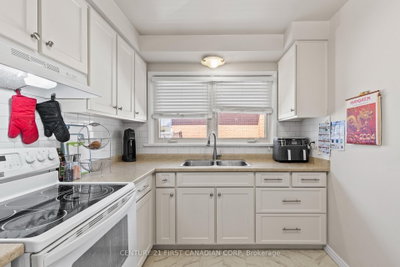 407 Vermont Avenue • London South, ON photo 6