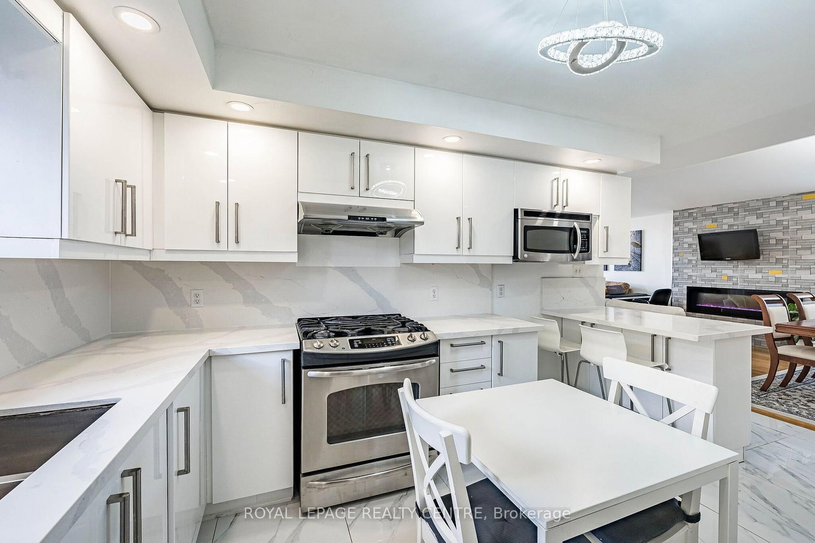 3 Vineberg Drive • Hamilton, ON photo 13