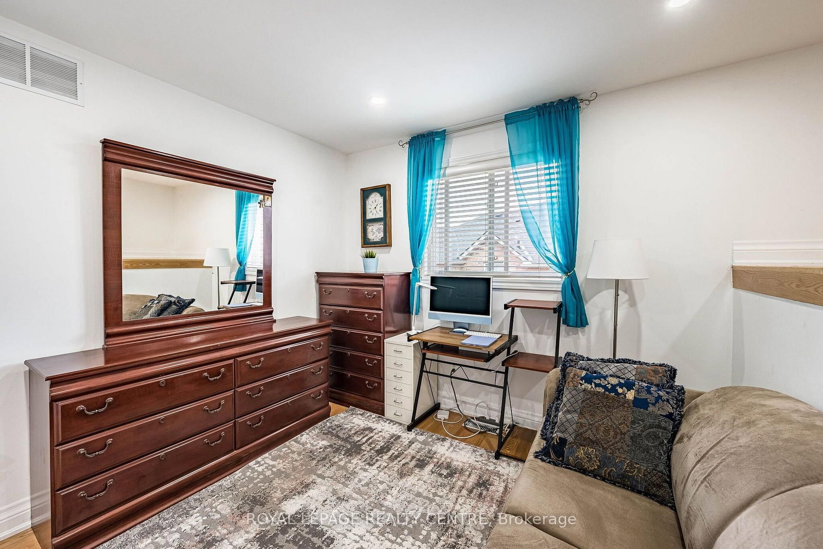 3 Vineberg Drive • Hamilton, ON photo 19