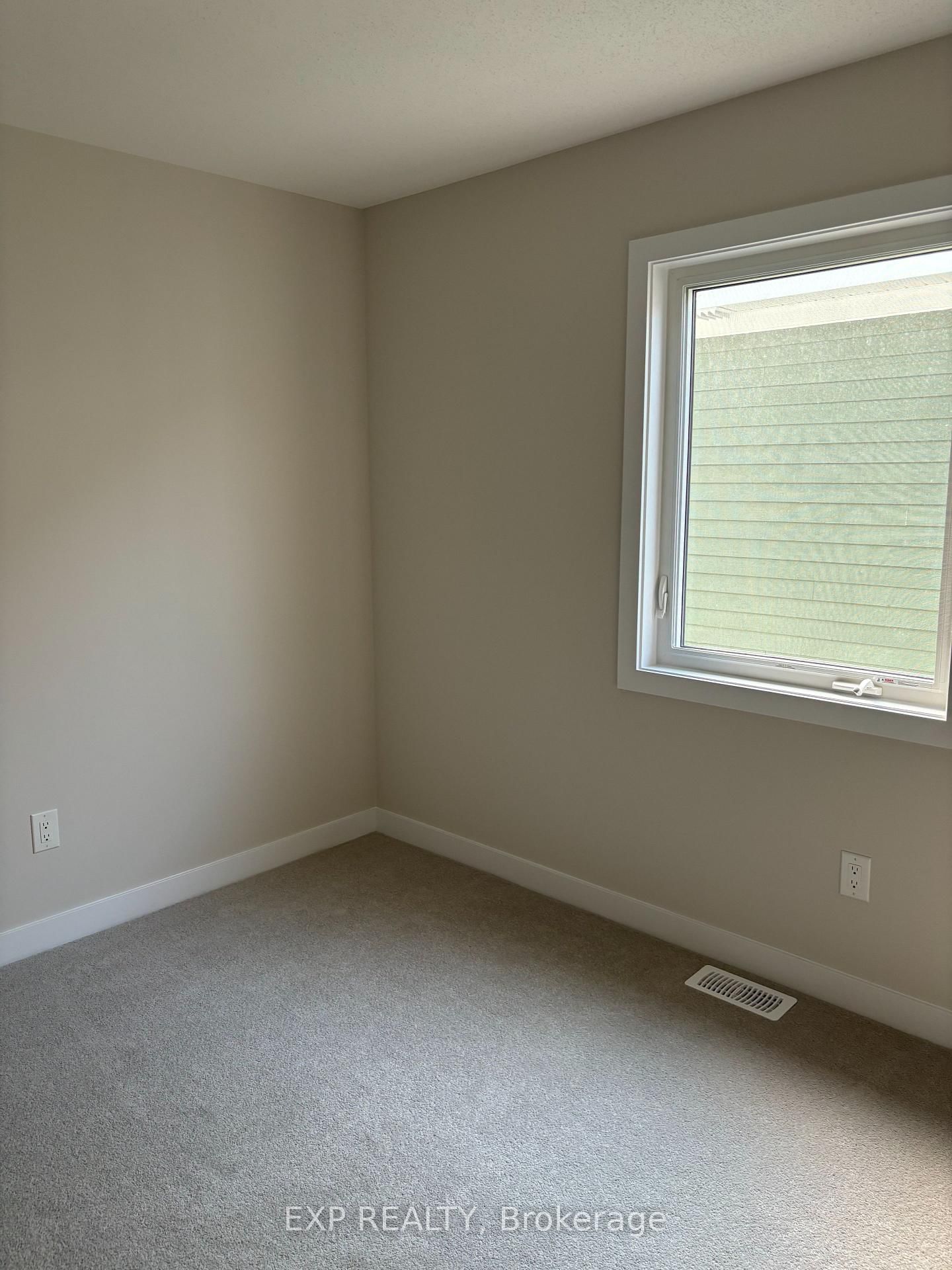 530 OLDENBURG Avenue - Photo 20