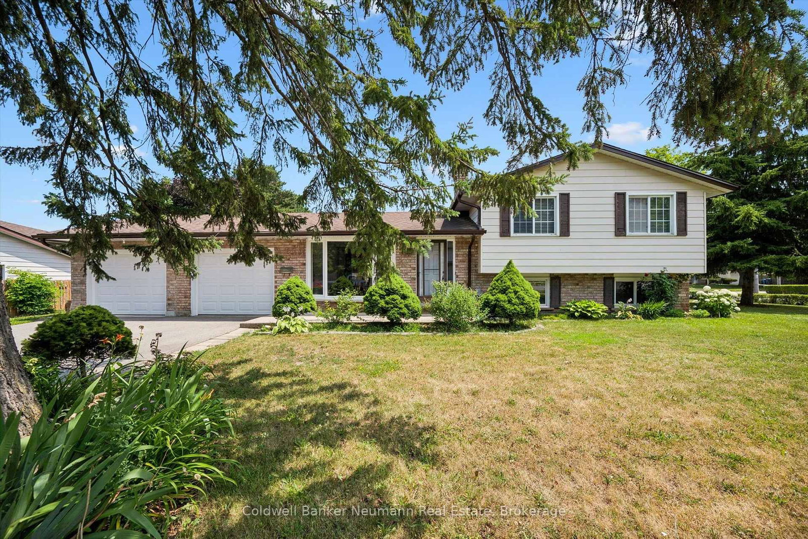 3 Meadow Crescent • Guelph, ON photo 1