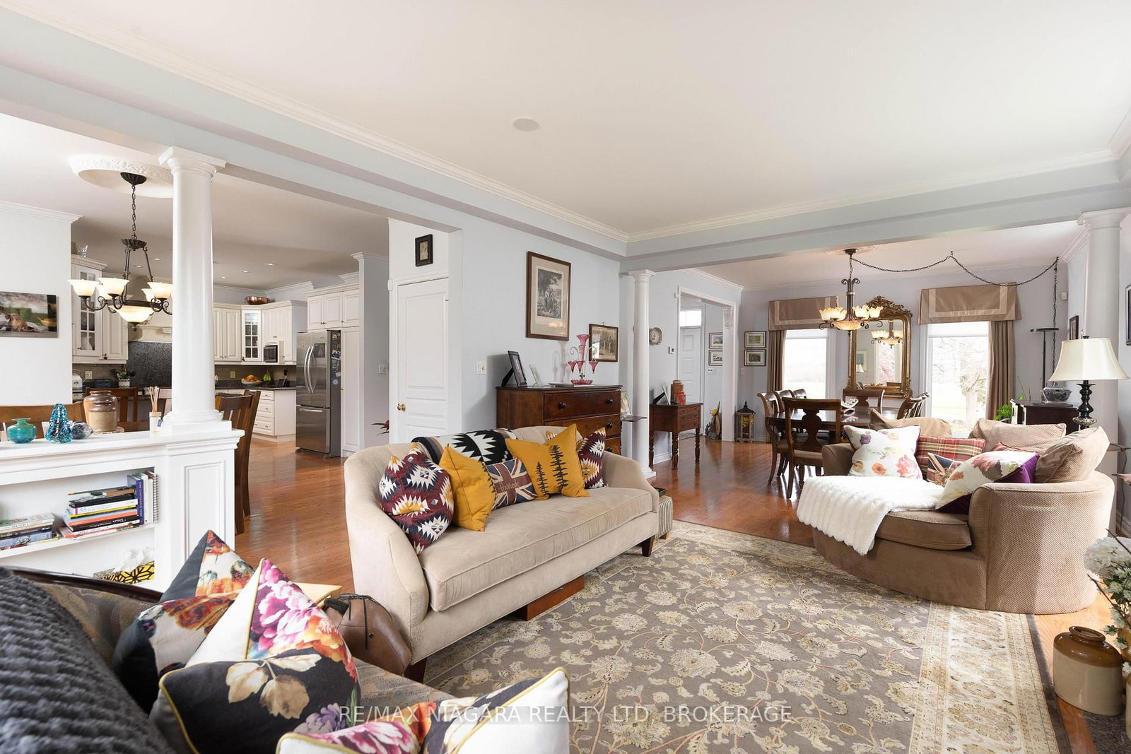 8056 Cathedral Drive • Niagara Falls, ON photo 11