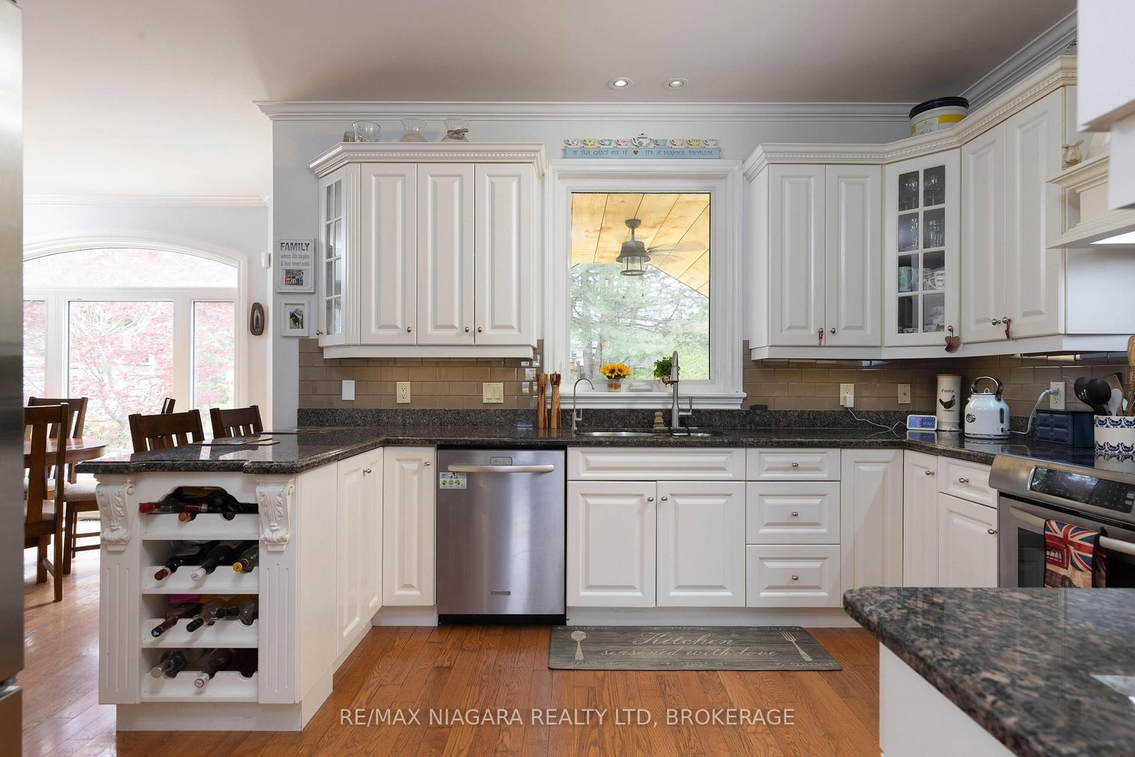 8056 Cathedral Drive • Niagara Falls, ON photo 15