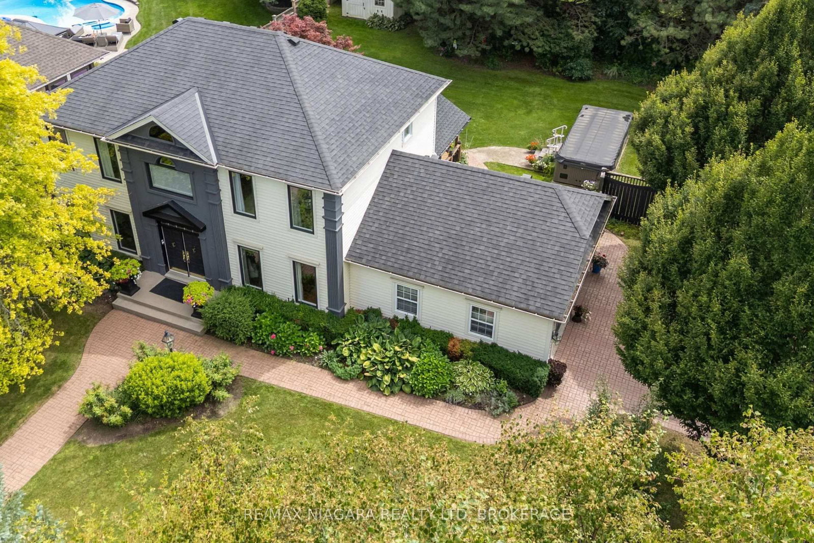 8056 Cathedral Drive • Niagara Falls, ON photo 36