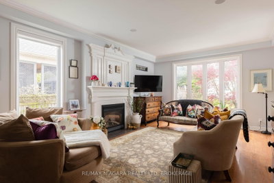 8056 Cathedral Drive • Niagara Falls, ON photo 9