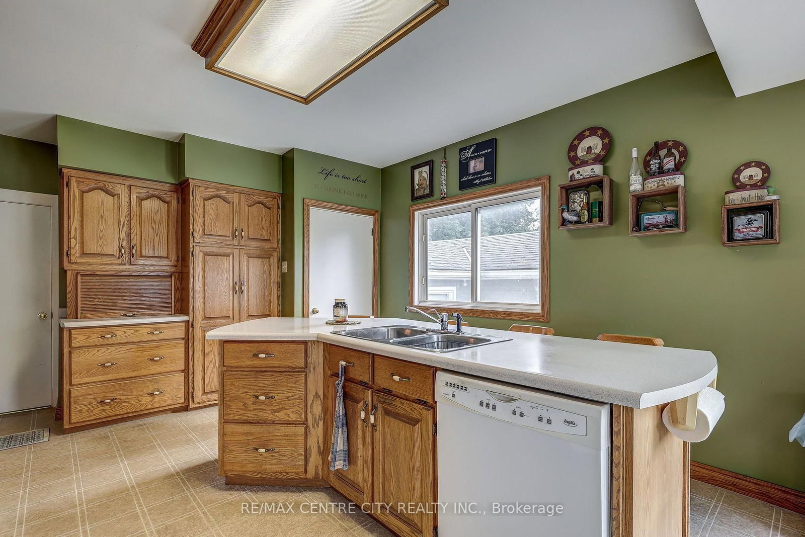 264 John Street S • Aylmer, ON photo 13
