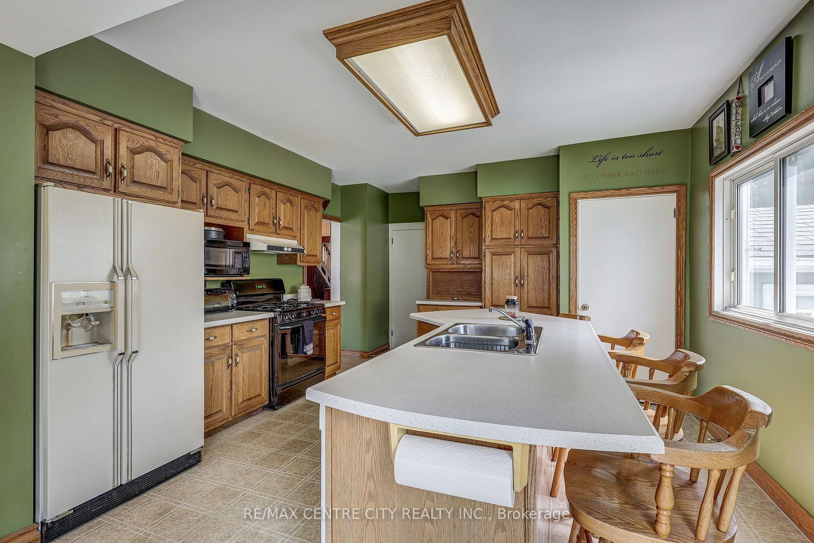 264 John Street S • Aylmer, ON photo 14